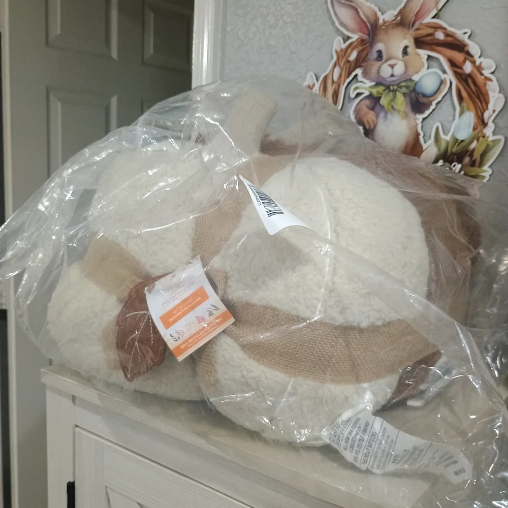 The Farmhouse by Rachel Ashwell Plush Pumpkin Set